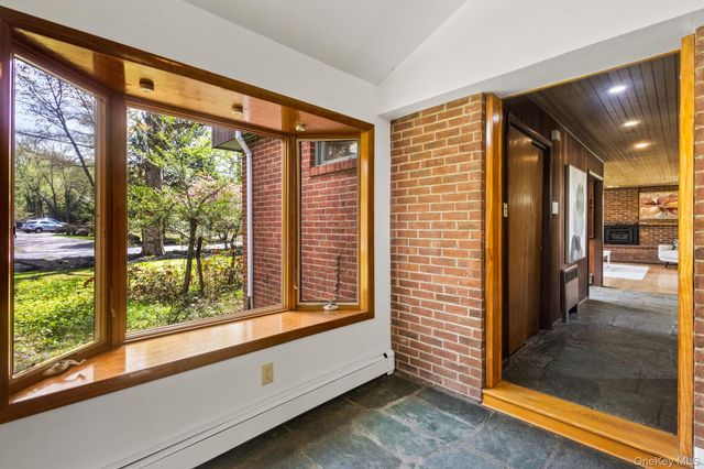 230 Sickletown Road, West Nyack, NY 10994