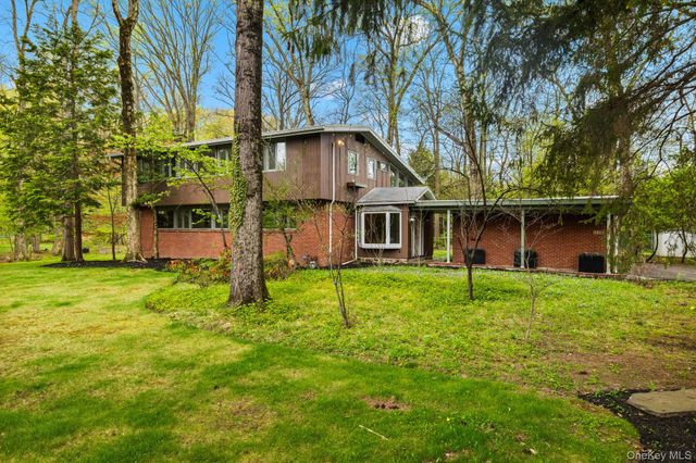 230 Sickletown Road, West Nyack, NY 10994