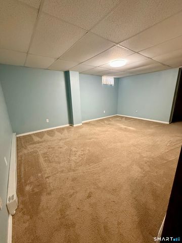 6 Stonegate Circle A, Branford, CT 06405