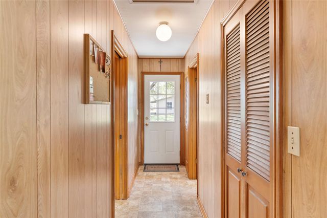 1518 County Road 307, El Campo, TX 77437