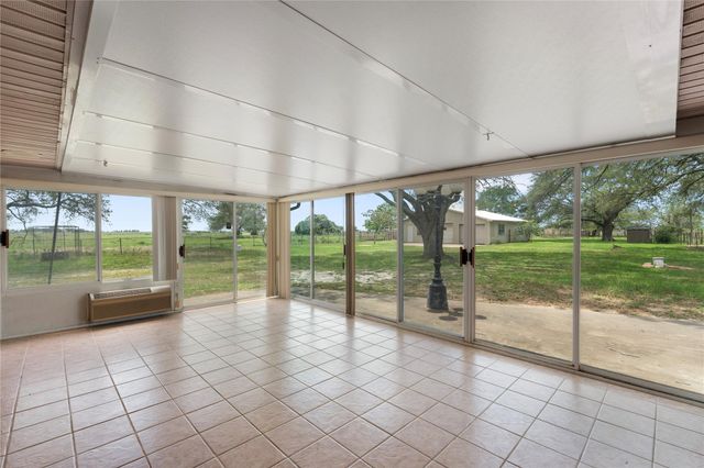 1518 County Road 307, El Campo, TX 77437