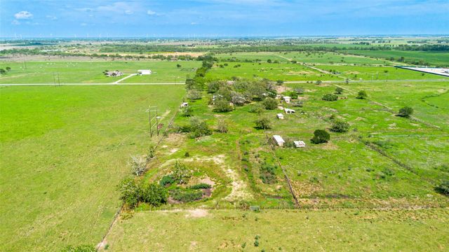 1518 County Road 307, El Campo, TX 77437