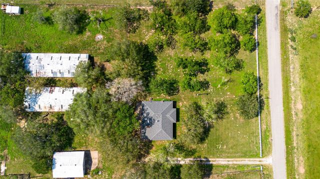 1518 County Road 307, El Campo, TX 77437