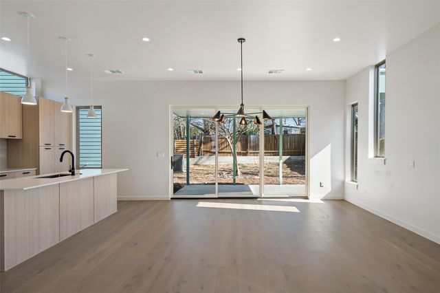 2912 Pecan Springs RD, Austin, TX 78723