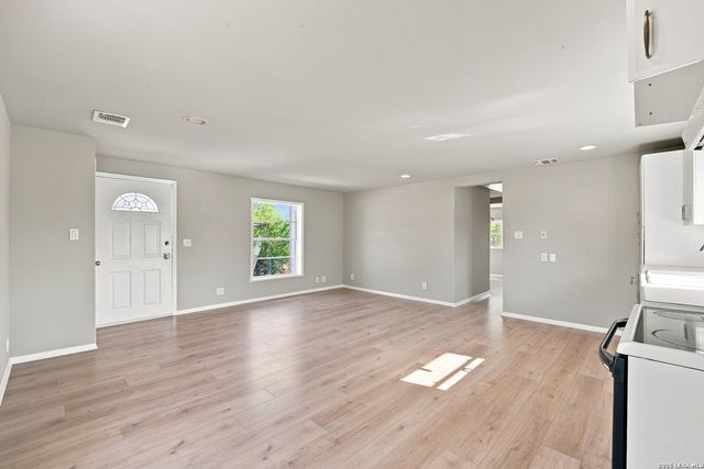 628 MONTICELLO CT, San Antonio, TX 78223