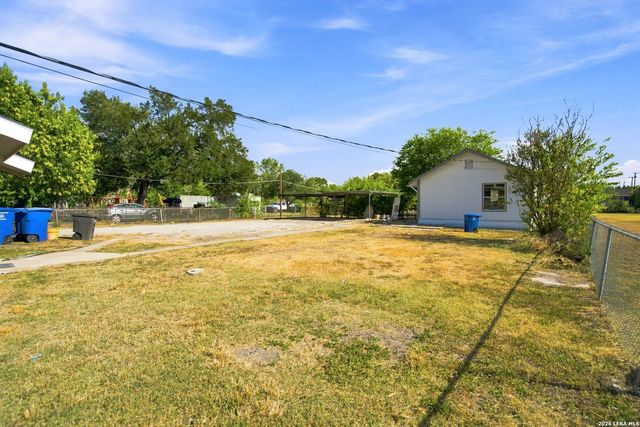 628 MONTICELLO CT, San Antonio, TX 78223