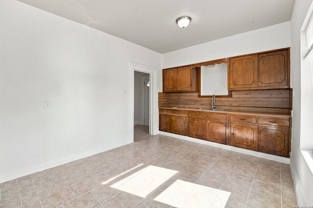 628 MONTICELLO CT, San Antonio, TX 78223