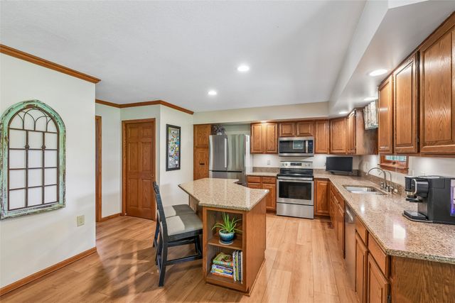 1014 NE Trilein Drive, Ankeny, IA 50021