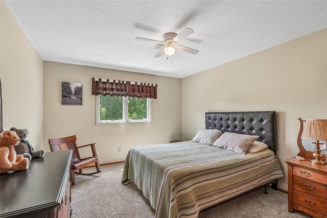 1014 NE Trilein Drive, Ankeny, IA 50021