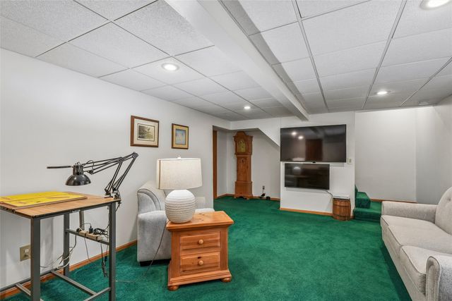1014 NE Trilein Drive, Ankeny, IA 50021