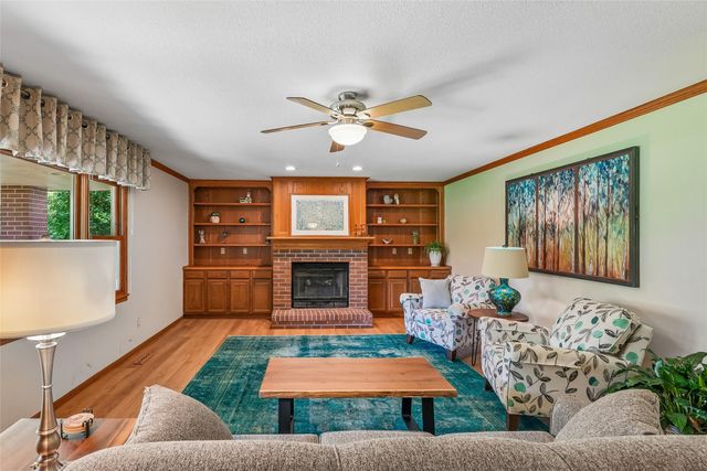 1014 NE Trilein Drive, Ankeny, IA 50021