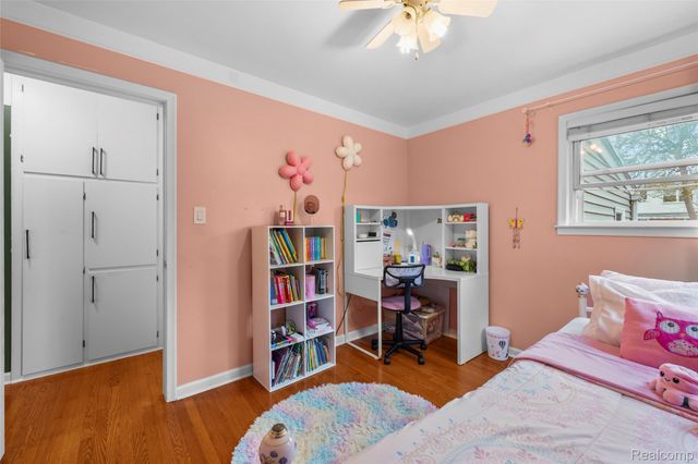 13321 Rosedale Street, Southgate, MI 48195
