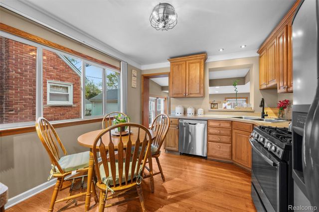 13321 Rosedale Street, Southgate, MI 48195