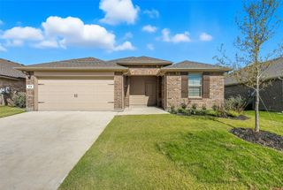508 Crestridge Drive N, Cleburne, TX 76033