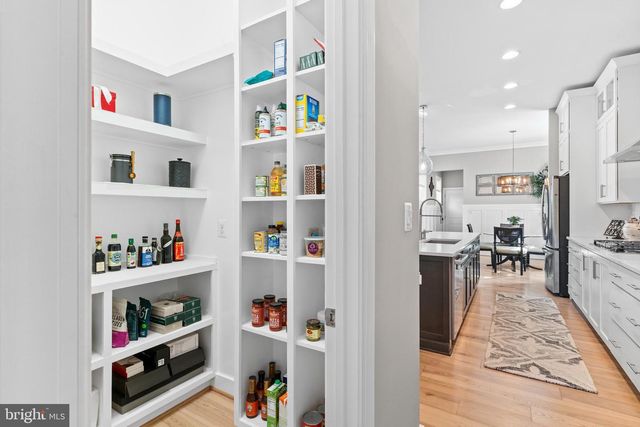 22920 BUBBLING BROOK DR, Brambleton, VA 20148