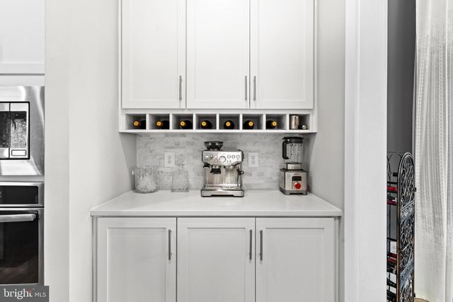 22920 BUBBLING BROOK DR, Brambleton, VA 20148