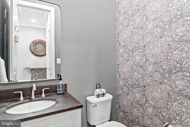 22920 BUBBLING BROOK DR, Brambleton, VA 20148