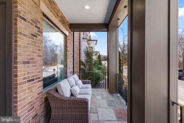 22920 BUBBLING BROOK DR, Brambleton, VA 20148