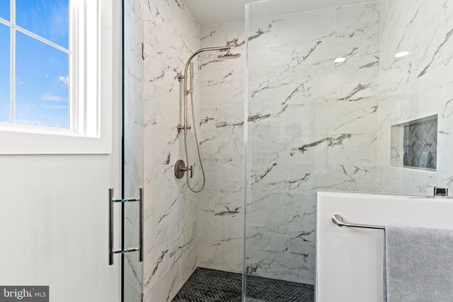 22920 BUBBLING BROOK DR, Brambleton, VA 20148