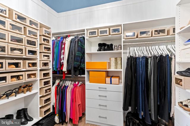 22920 BUBBLING BROOK DR, Brambleton, VA 20148