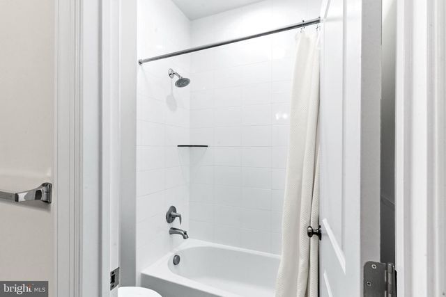 22920 BUBBLING BROOK DR, Brambleton, VA 20148