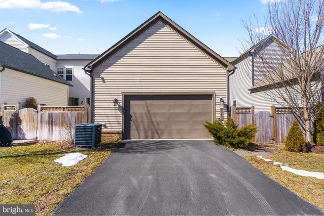 22920 BUBBLING BROOK DR, Brambleton, VA 20148