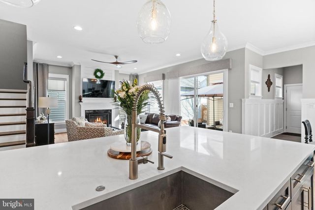 22920 BUBBLING BROOK DR, Brambleton, VA 20148