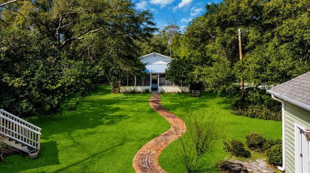 1444 Will-Go Ave., Murrells Inlet, SC 29576