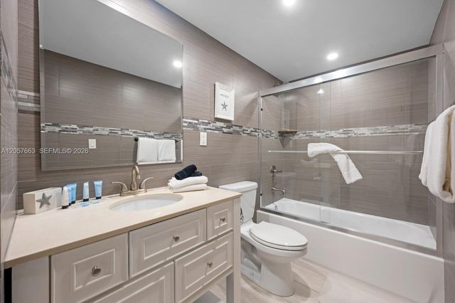 19370 Collins Avenue 1403, Sunny Isles Beach, FL 33160