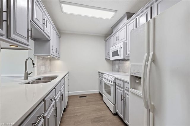 330 W Presnell Street 45, Asheboro, NC 27203