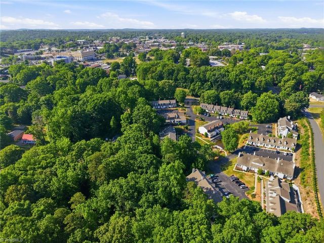 330 W Presnell Street 45, Asheboro, NC 27203