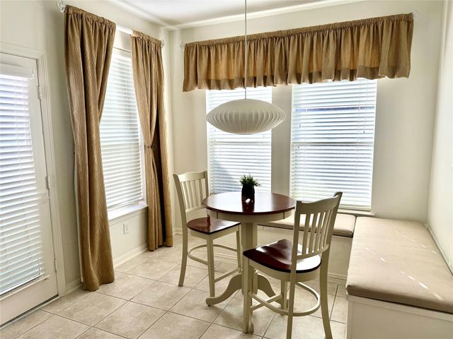 9515 Laurel Creek Court, Houston, TX 77040