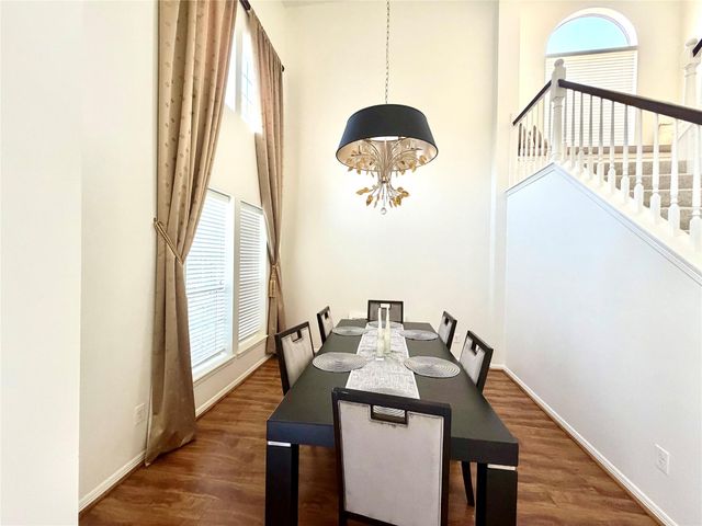 9515 Laurel Creek Court, Houston, TX 77040