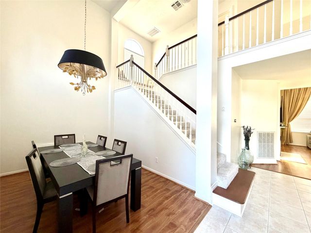 9515 Laurel Creek Court, Houston, TX 77040