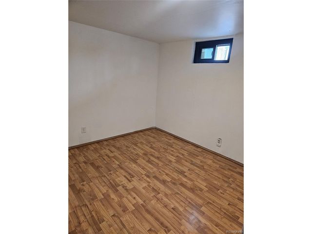 2128 Oakwood Ln, Pueblo, CO 81005