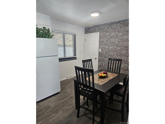 2128 Oakwood Ln, Pueblo, CO 81005