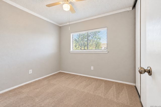 9643 Kashmir Dr, San Antonio, TX 78251