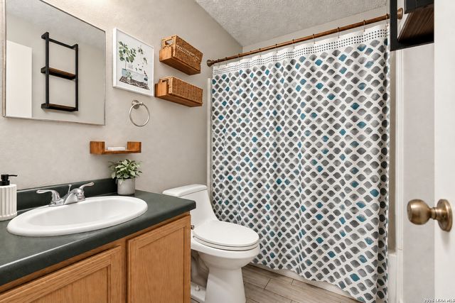 9643 Kashmir Dr, San Antonio, TX 78251