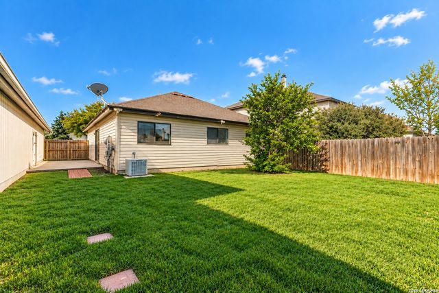 9643 Kashmir Dr, San Antonio, TX 78251