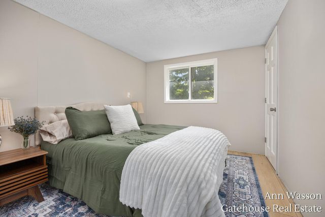 2737 Dane Street, Gowen, MI 49326
