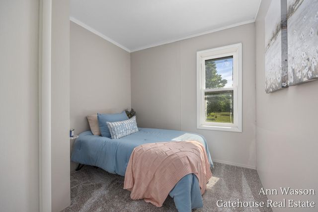 2737 Dane Street, Gowen, MI 49326