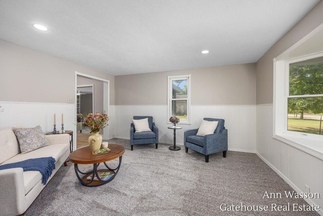 2737 Dane Street, Gowen, MI 49326