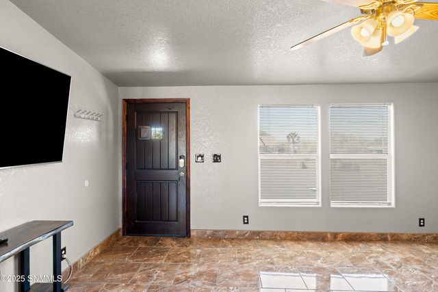 9075 Roswell St, Mesilla Park, NM 88047