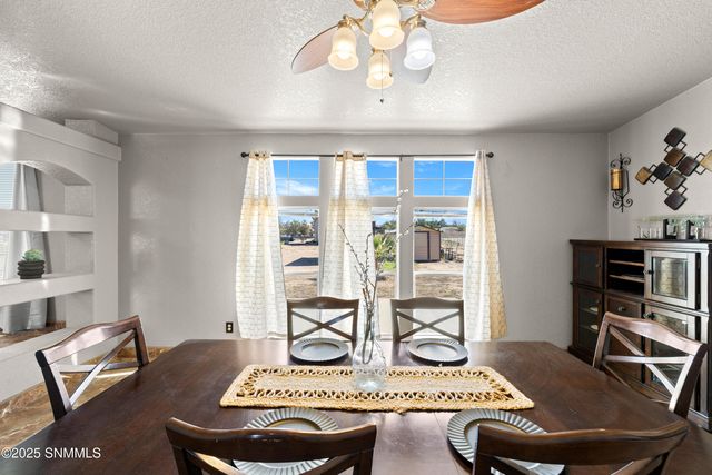 9075 Roswell St, Mesilla Park, NM 88047