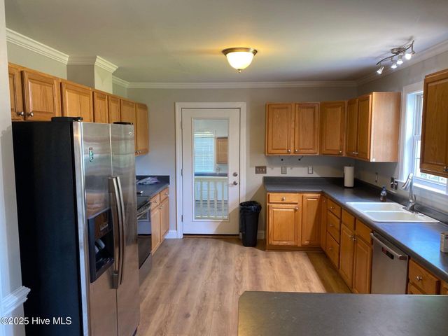 1149 Stone Creek Drive, Greenville, NC 27858