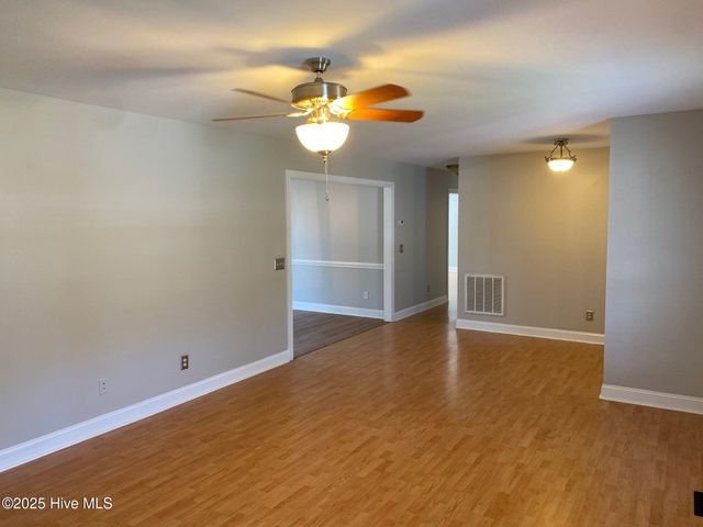 1149 Stone Creek Drive, Greenville, NC 27858