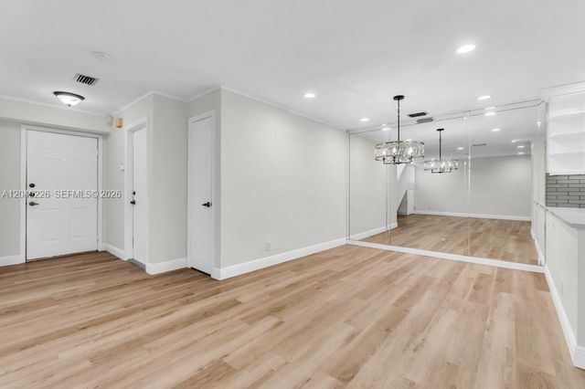 3454 Laurel Oaks Ln, Hollywood, FL 33021