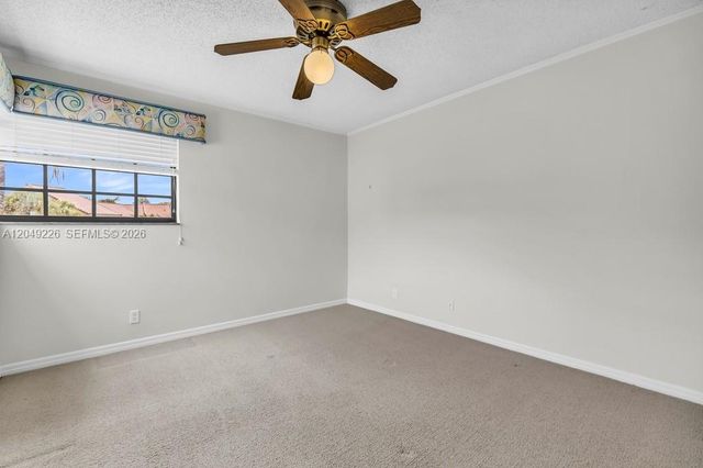 3454 Laurel Oaks Ln, Hollywood, FL 33021