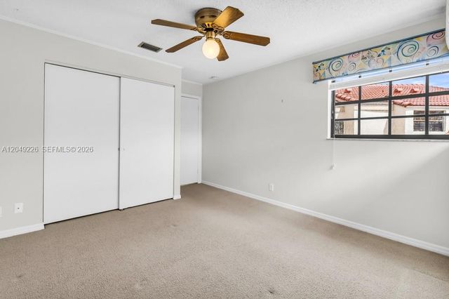 3454 Laurel Oaks Ln, Hollywood, FL 33021