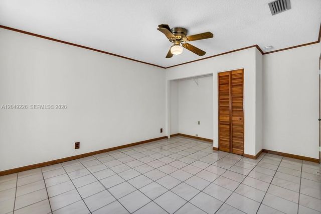 3454 Laurel Oaks Ln, Hollywood, FL 33021